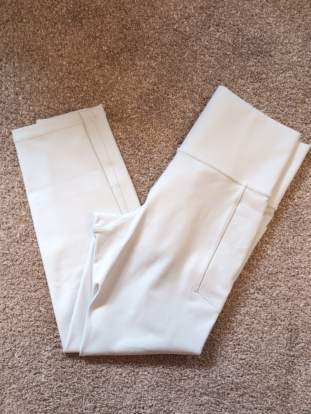Athleta Salutation Stash Leggings